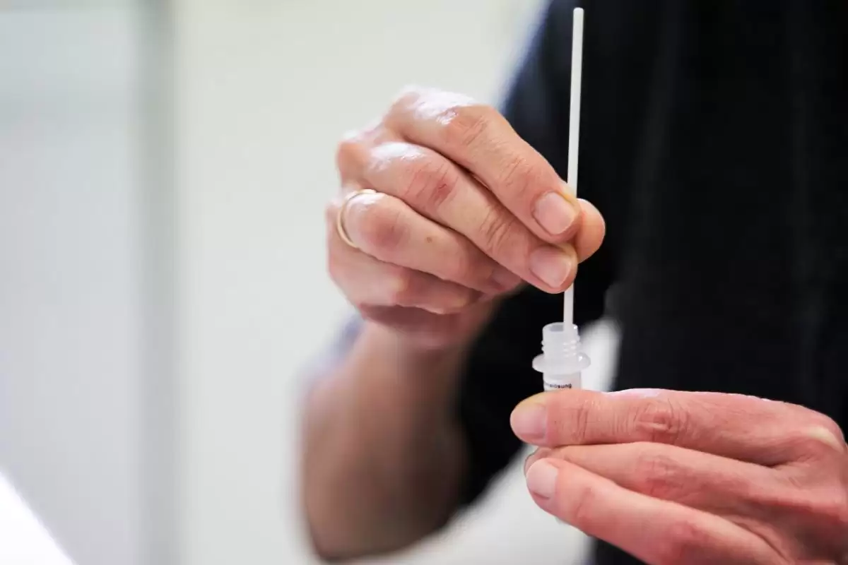 Tại sao nên gửi 2 loại mẫu ADN tới trung tâm xét nghiệm ADN?