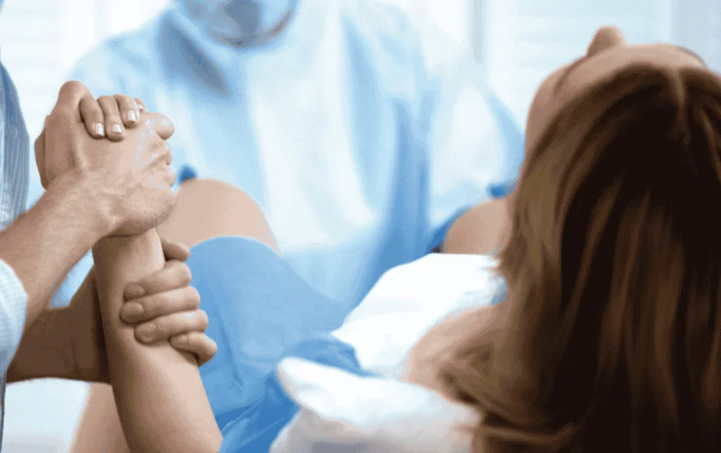 Các tai biến trong chuyển dạ và sinh